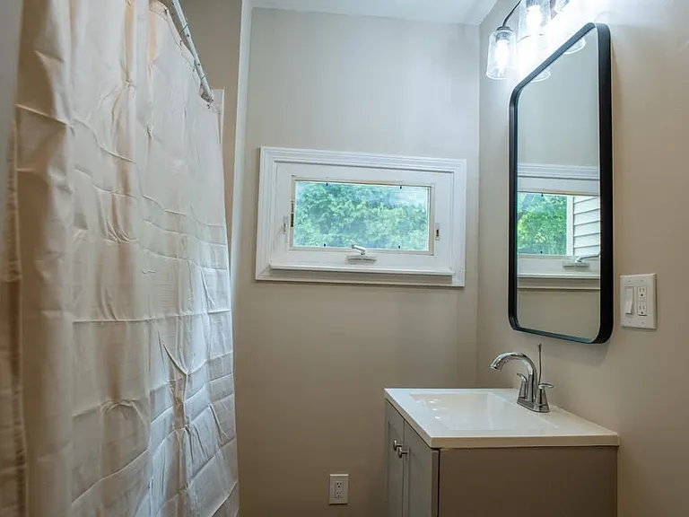225 Upper Sherman Ave #1 — Photo 15