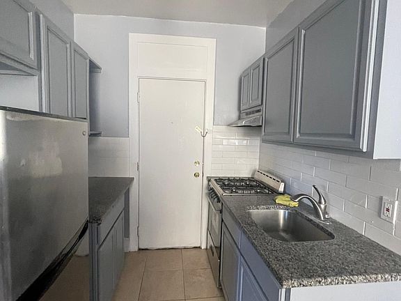 2nd image of 213 S Harrison St #3