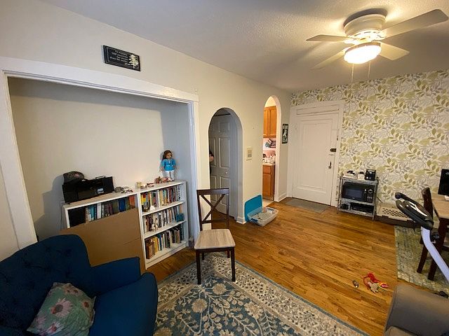 1st image of 7010 N Ashland Blvd APT 206