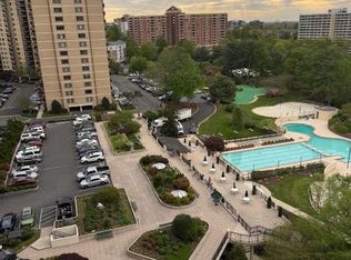 Watergate At Landmark, Alexandria, VA 22304