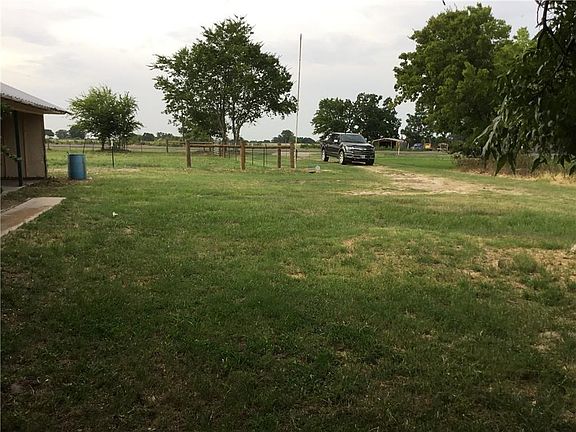3rd image of 1779 Highway 164 W