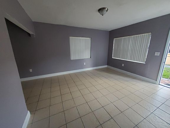 4th image of 6330 NE 1st Pl #1