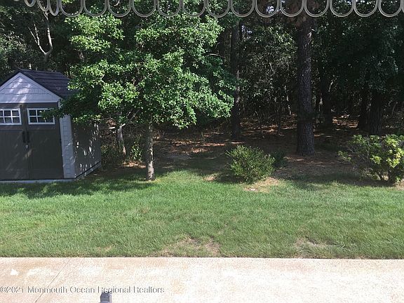 2nd image of 25 Doral Dr