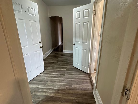 4th image of 5848 Kennerly Ave