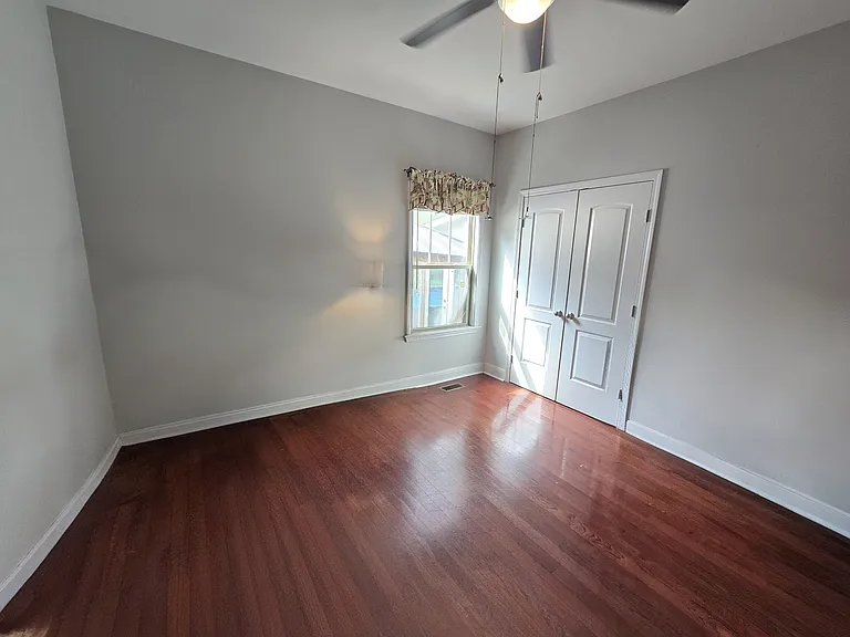 104 Yates Dr — Photo 14