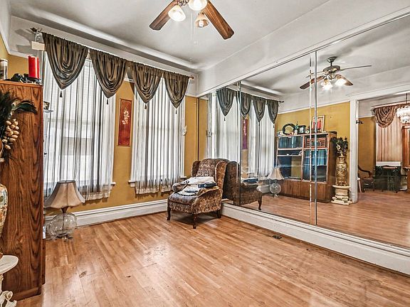 3rd image of 542 N Lavergne Ave