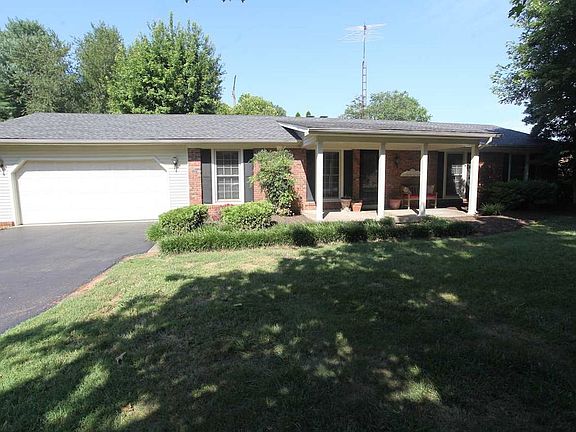 2nd image of 2419 Bluegrass Dr