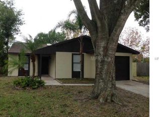 201 Lake Charles Ct, Oldsmar, FL 34677