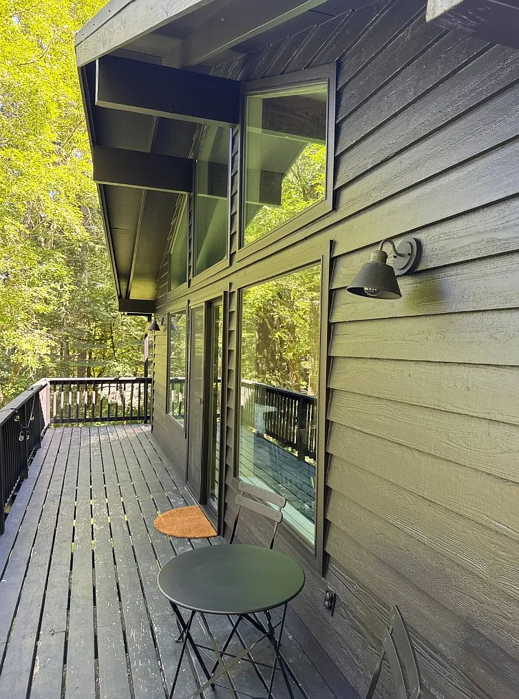 8200 Hansen Road NE — Photo 3