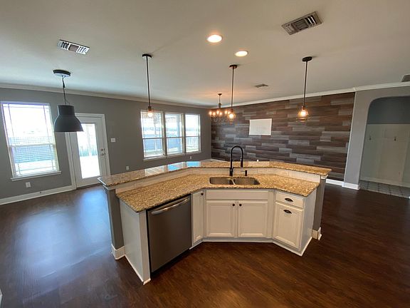 4th image of 5849 Sardinia Dr