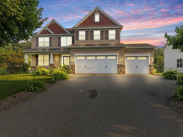 8490 Moraine Cir, Shakopee, MN 55379