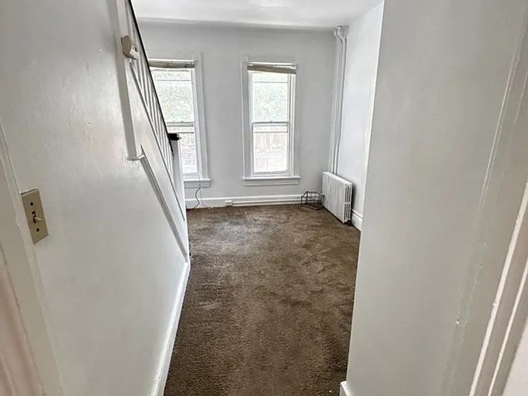 352.5 W Orange St — Photo 6