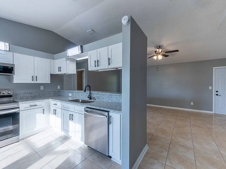 1529 Ibis Dr — Photo 4