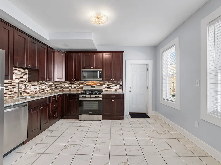 1713 E Lafayette Ave #1-2-4 — Photo 14