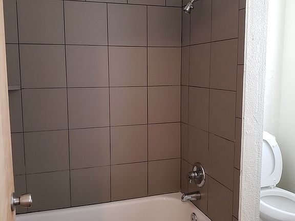 5th image of 1215 N 18th St APT 103