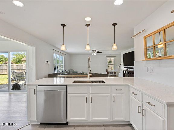 2nd image of 594 Heartwood Drive