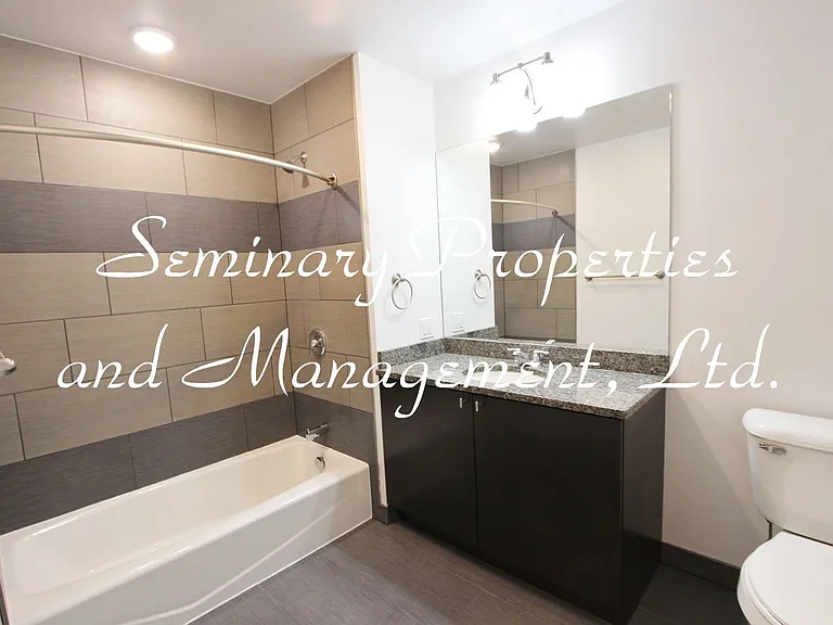 Prime Southport Corridor newer construction one-bedroom's — Photo 58