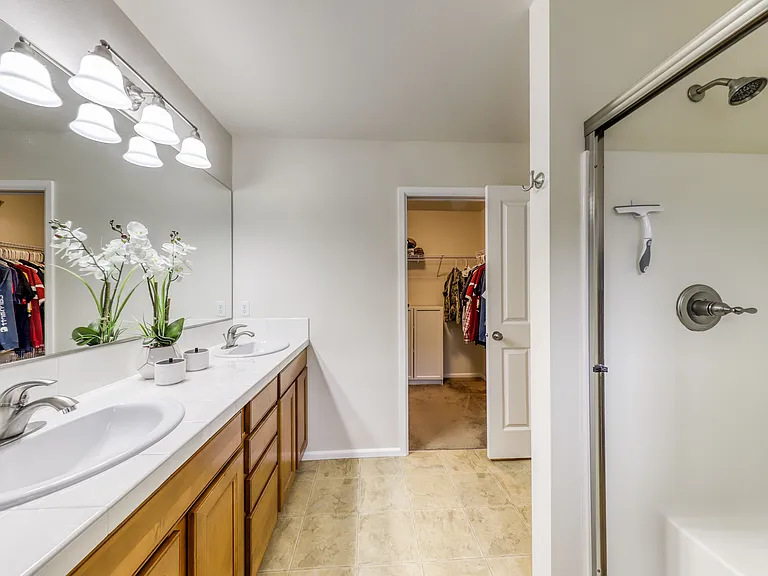4619 Strathmore Cir SW — Photo 18