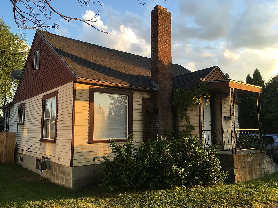 Front of Home from East Side