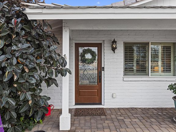 4th image of 2235 W ISABELLA Avenue