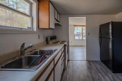 806 Lakeland St — Photo 8