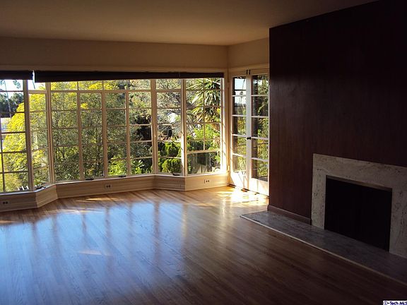 4th image of 5307 Dahlia Dr