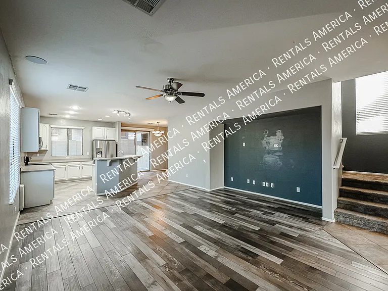 2614 W Florentine Rd — Photo 13
