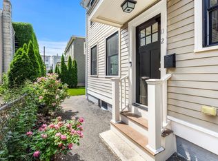 11 8th St #APT 2, Cambridge, MA 02141