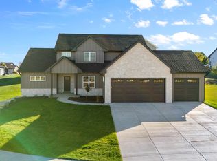 1821 Saint Olav Ave, Mount Horeb, WI 53572