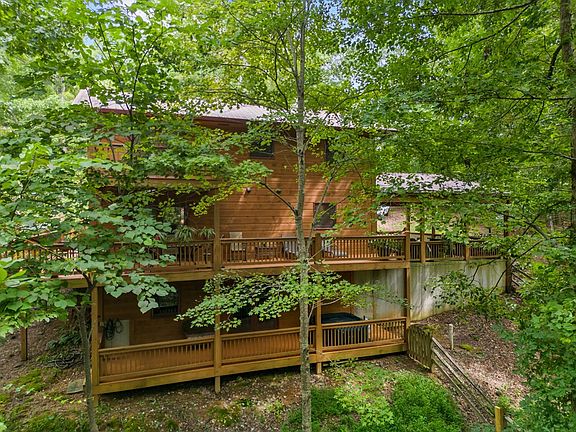 4th image of 568 Eagle Mountain Dr W