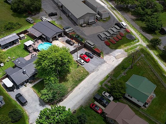 2nd image of 408 S Railroad Ave