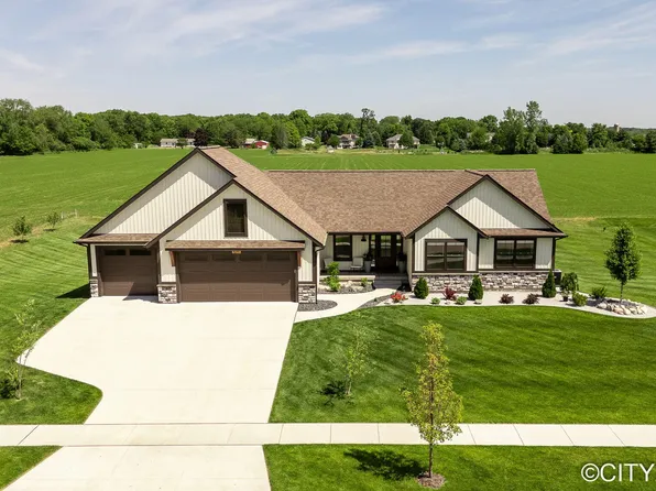 6181 Molli Dr, Allendale, MI 49401