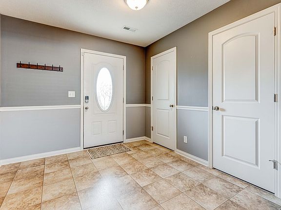 2nd image of 2966 Summer Point Ct