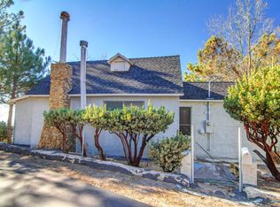 10 Manzanita Rd, Running Springs, CA 92382