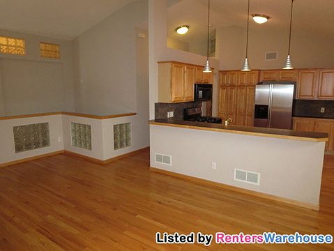 3rd image of 1473 Summit Shores Dr