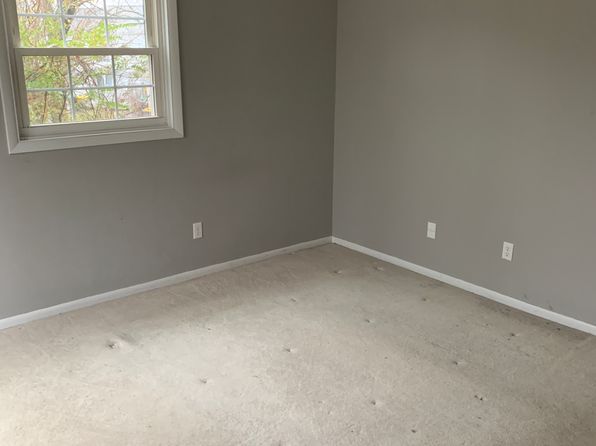87 Valley Cir