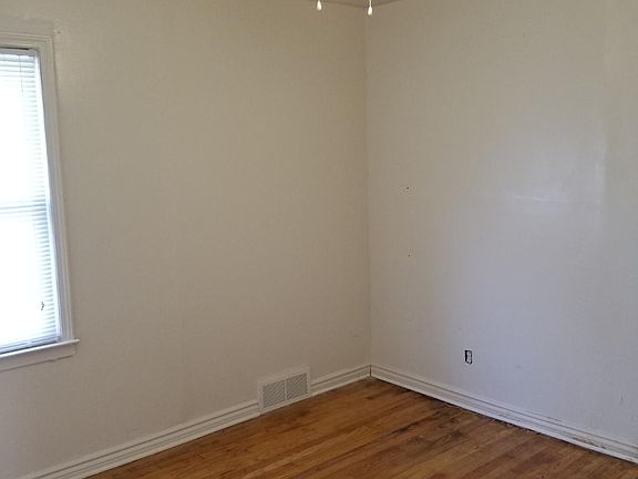 5th image of 8074 Grandville Ave