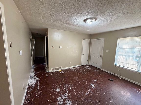 5th image of 4474 Spring Glen Dr