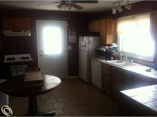 3rd image of 23679 Bolam Ave