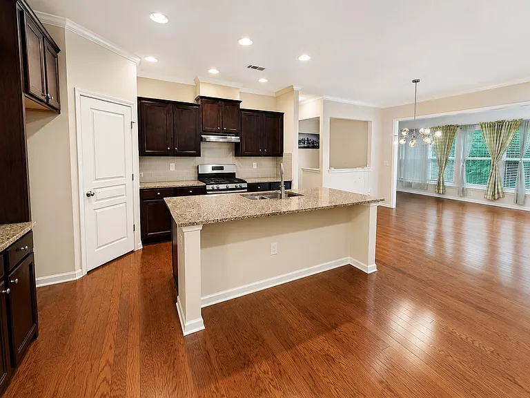 3550 Graham Way — Photo 6