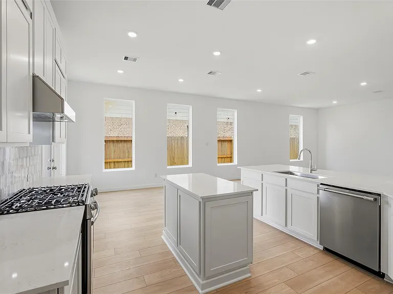 4530 Sunny Hazel Ln — Photo 11