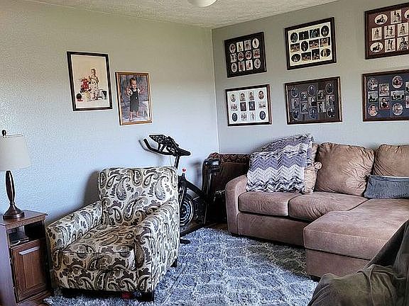 5th image of 1305 Cardinal Dr