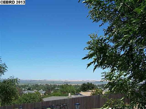 3rd image of 139 Delta Vista Ln