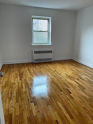5th image of 135-25 Hoover Ave #3C