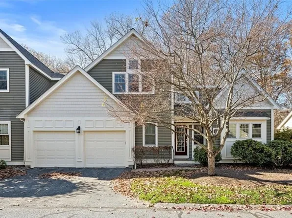 12 Cole Dr Unit 12, Hopkinton, MA 01748