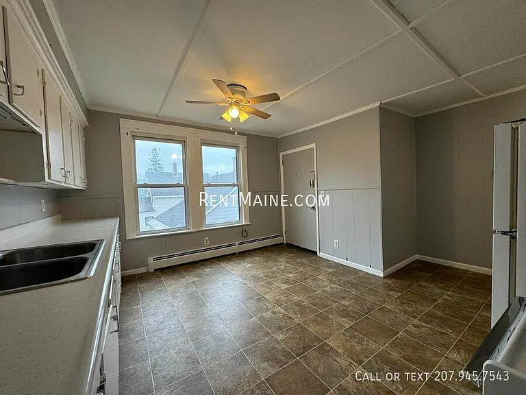 13 Kidder St #3 — Photo 3