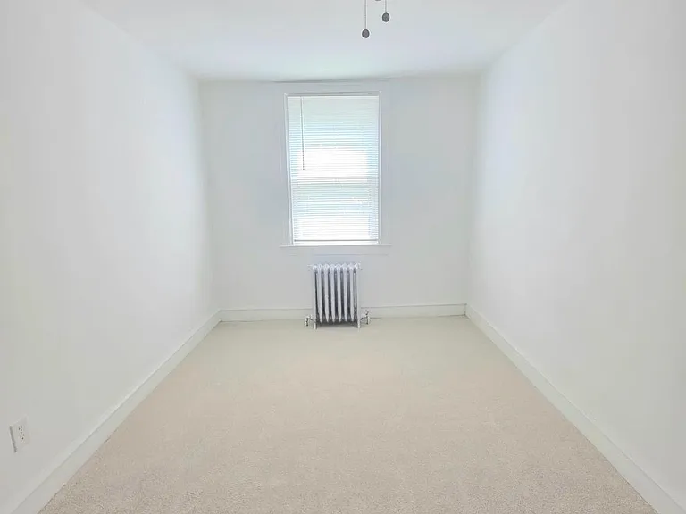 1108 E Stafford St — Photo 24