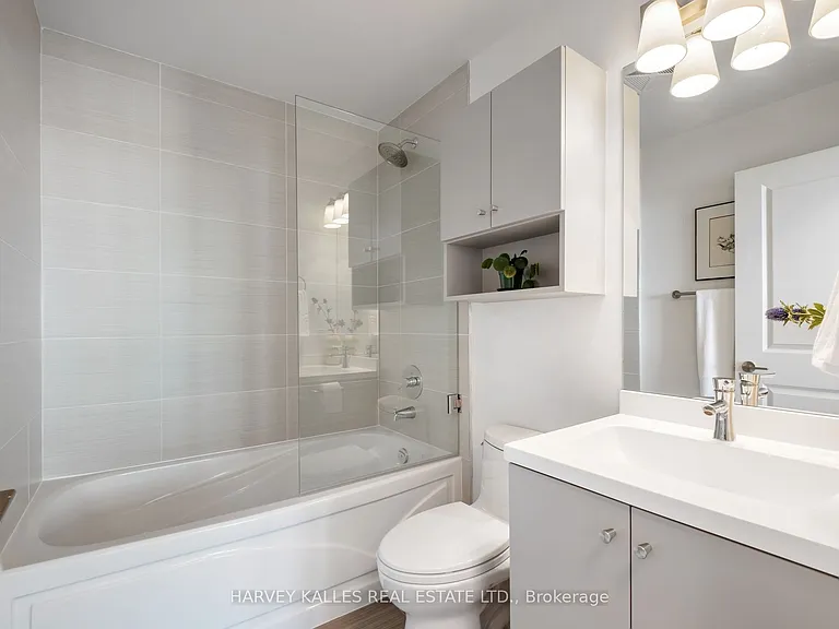 530 Saint Clair Ave W #1602 — Photo 12