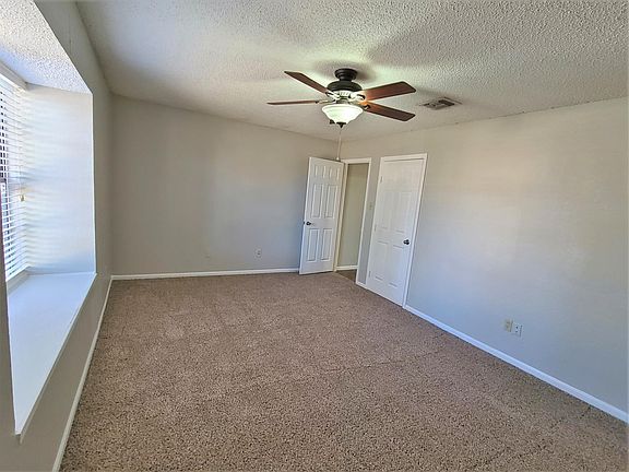 3rd image of 250 Teakwood Ln