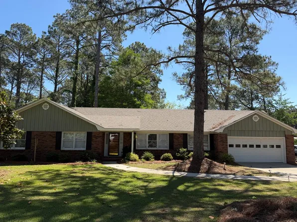 2205 Bateman Dr, Tifton, GA 31793